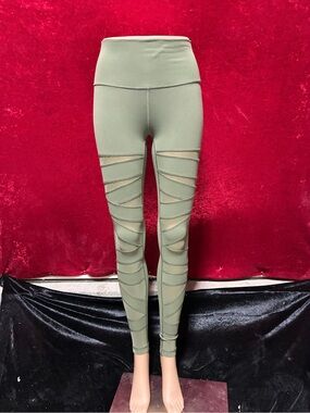 Lululemon Wunder Under Pant (Hi-Rise) Tech Mesh 28" Sage Women’s Sz 2